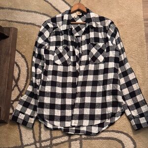 Passport Black and White Plaid flannel Shirt size XL